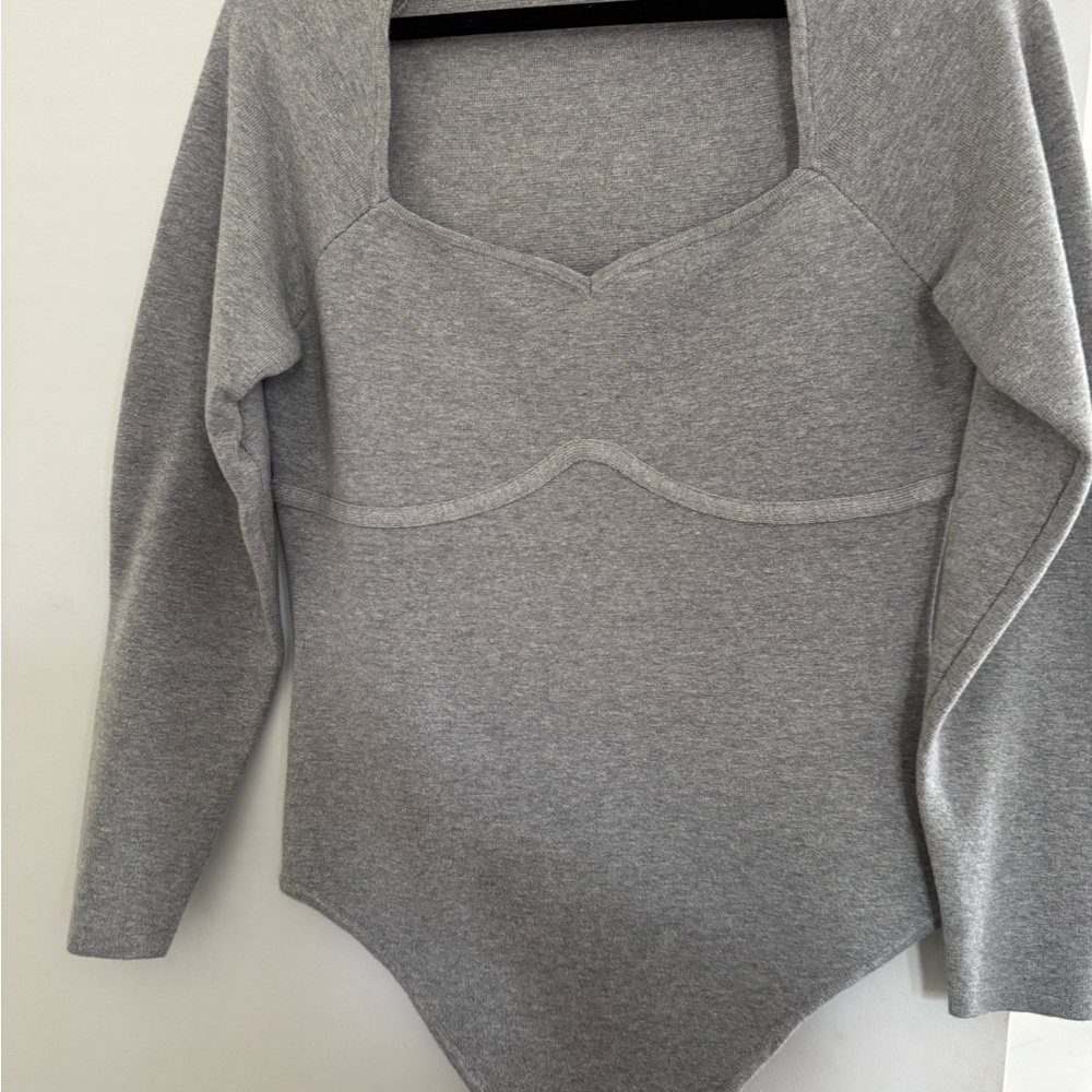 NWT Abercrombie Gray Long Sleeve Bodysuit